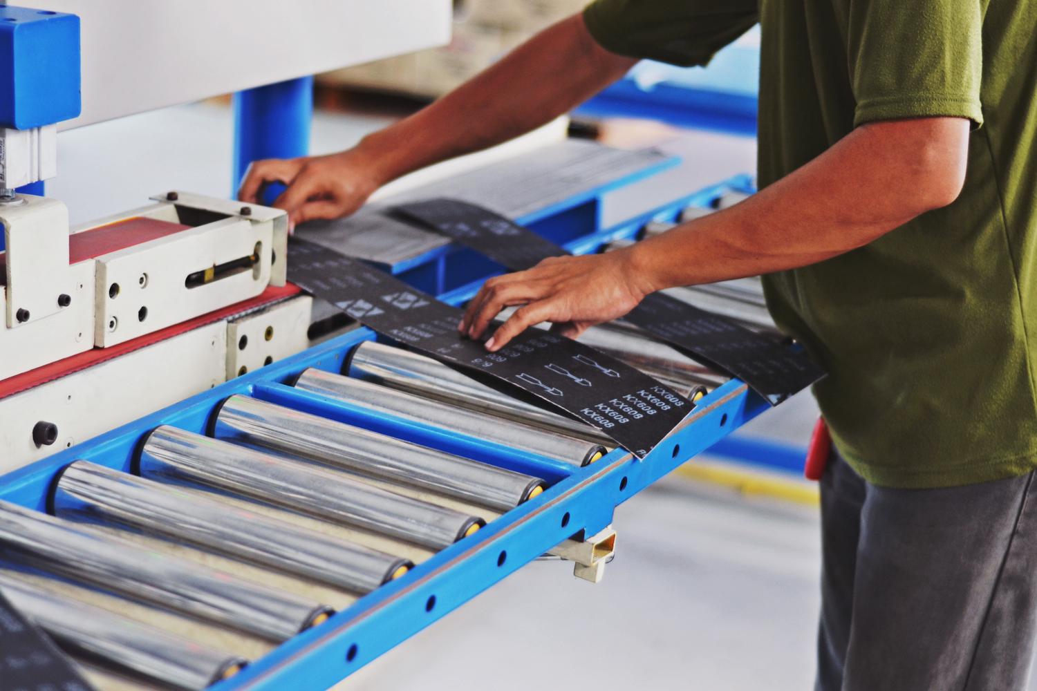 Image from the AbrasiveNow factory in Thailand showing belt sanding being produced